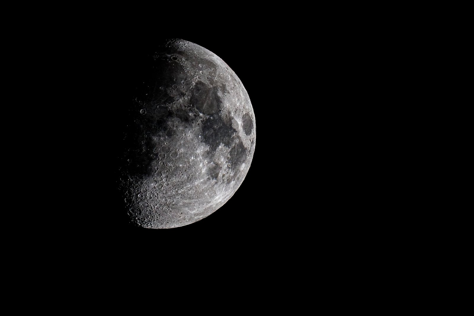 Why the Moon Is a Legal Wild West