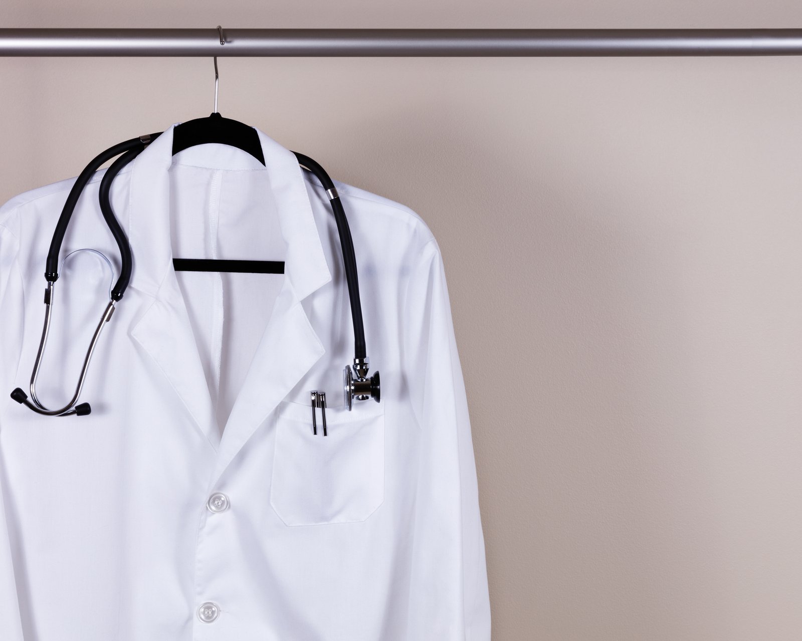 america’s-health-care-workforce-is-in-crisis