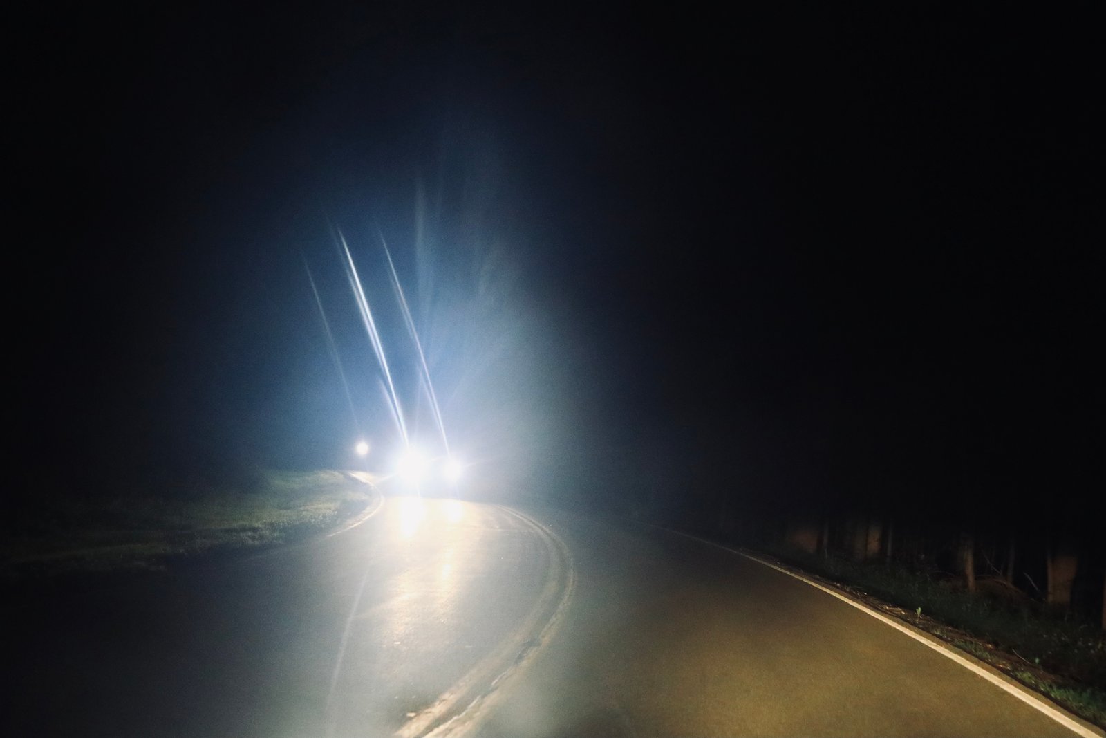 the-feds-might-do-something-about-those-distractingly-bright-headlights