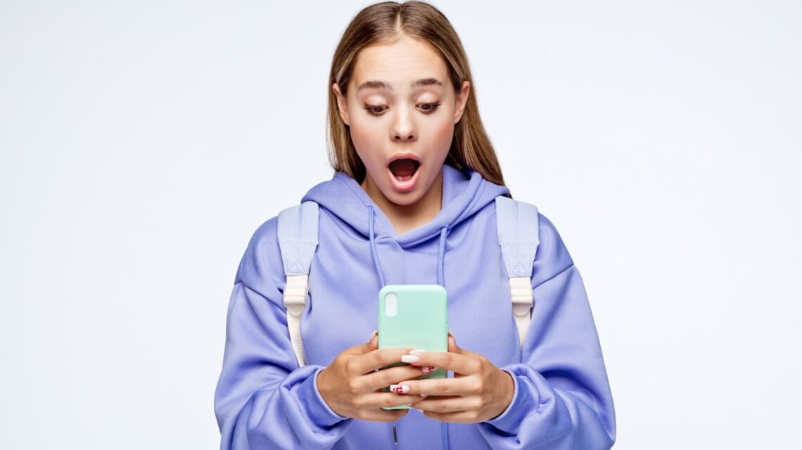 woman-loses-20-years-of-‘digital-memories’-after-meta-deletes-her-accounts